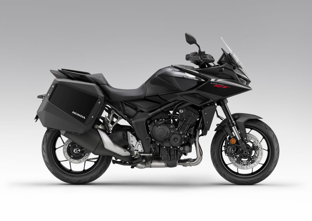 Con la CB1000GT Honda torna a fare le sport tourer come si deve 